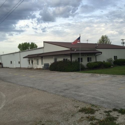 233 E Walcott Rd, Walcott, IA 52773